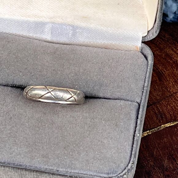 Sterling Silver Southwestern Ring Minimalist Band Size 5 - Picture 4 of 8